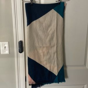 Banana Republic 100% cashmere wrap